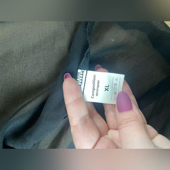 Sheer button down‎ - Picture 4 of 5